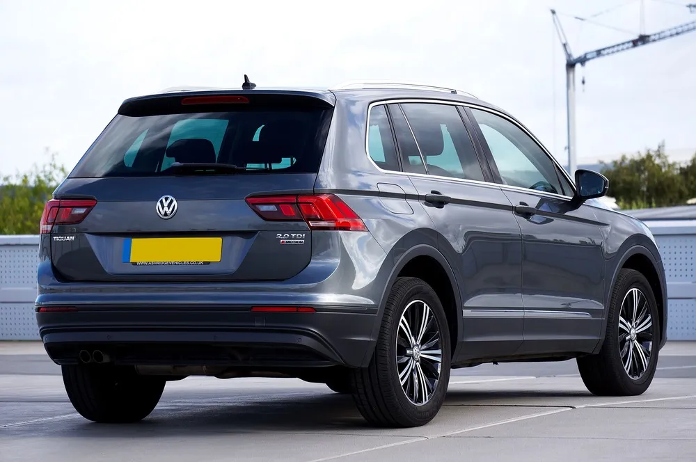 Volkswagen Tiguan rear three-quarter
