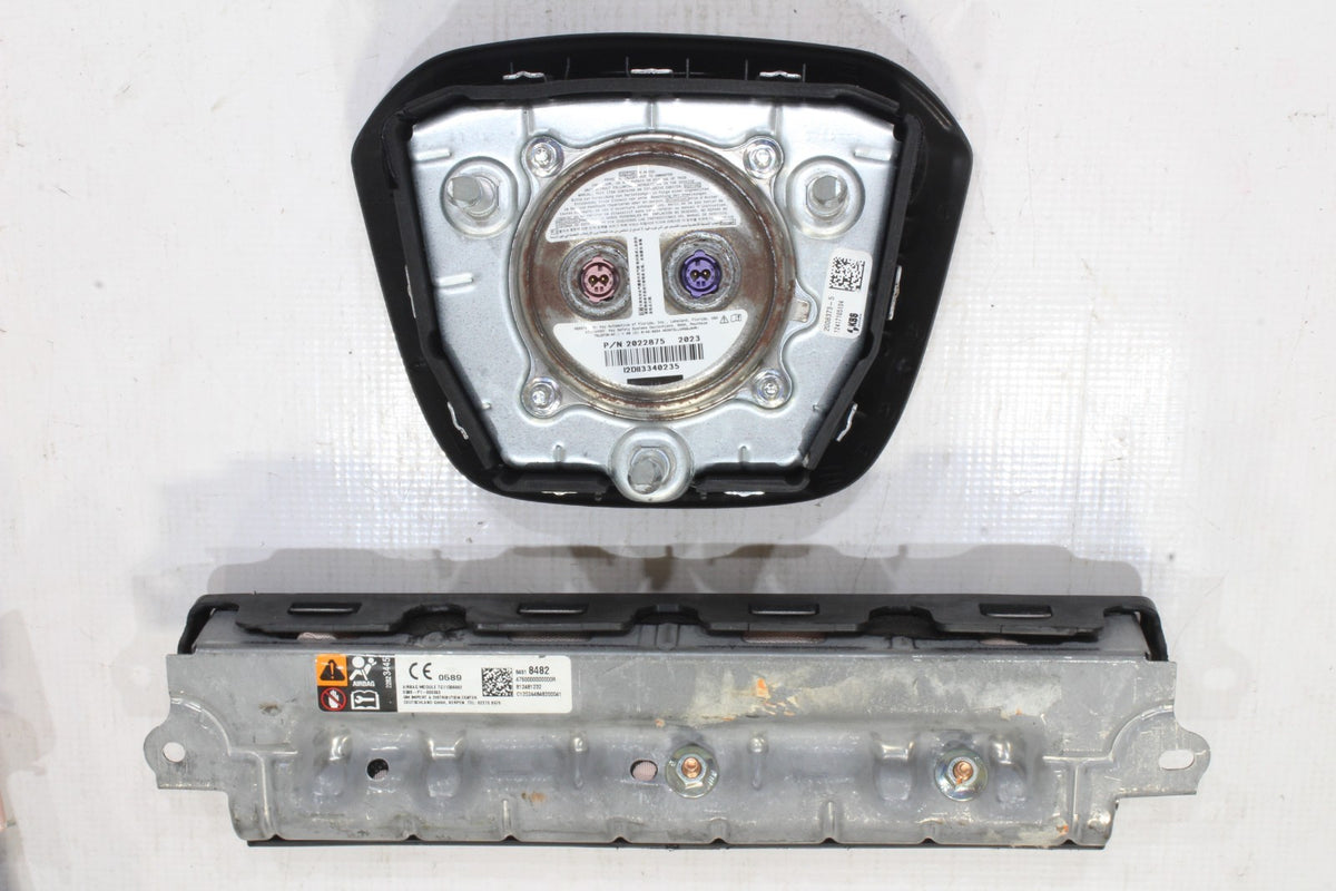 2019-2023 GMC Acadia Denali Driver Wheel (3-Pin) and Knee Airbag Set, Genuine OEM, photo 2