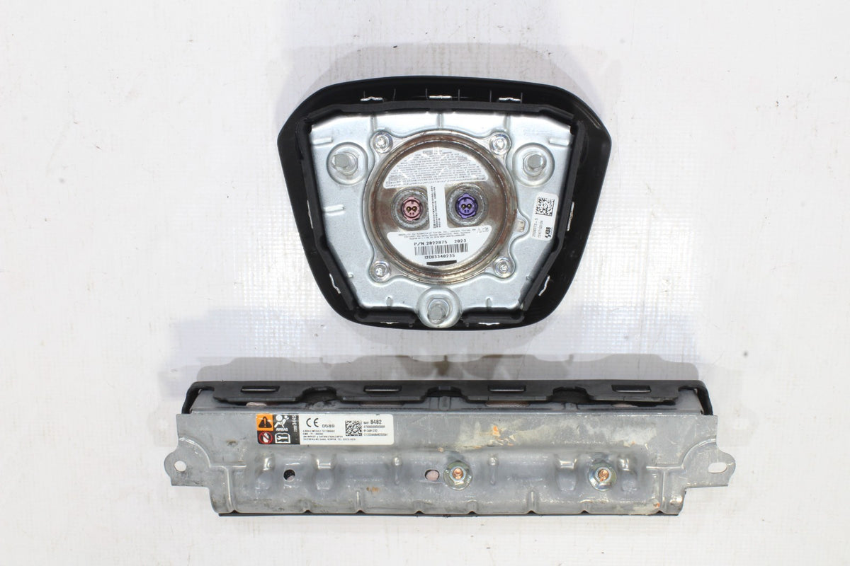 2019-2024 GMC Terrain Denali Driver Wheel and Driver Knee Airbag, Genuine OEM, photo 2