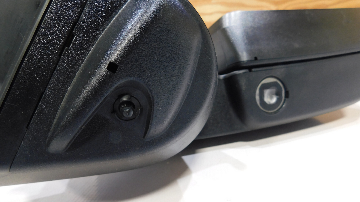 2020-2024 Chevrolet Silverado/GMC Sierra 2500/3500 RH Side View Mirror Assembly, Genuine OEM, photo 2