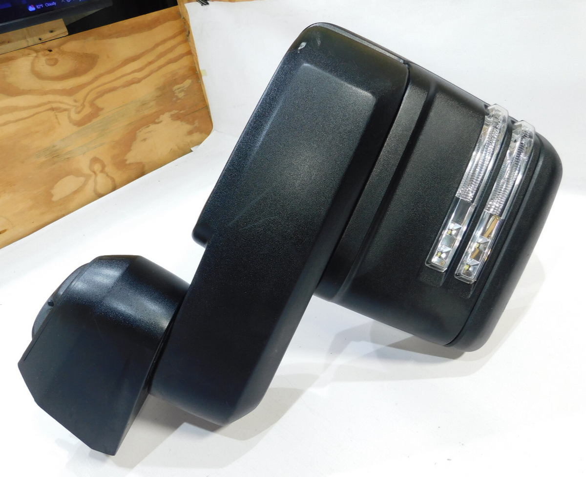 2020-2024 Chevrolet Silverado/GMC Sierra 2500/3500 RH Side View Mirror Assembly, Genuine OEM, photo 3