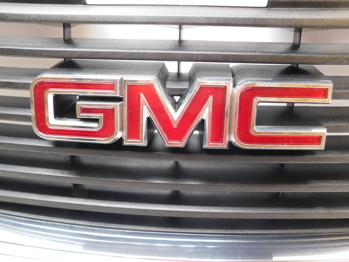 2002 GMC Envoy Front Grille, Genuine OEM, photo 2
