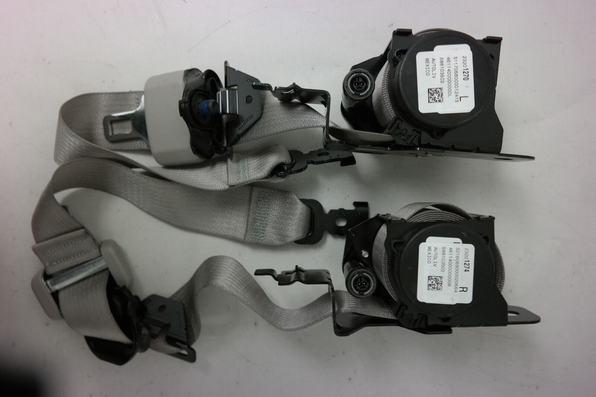 2011-2016 GMC Acadia and Chevrolet Traverse Seat Belt Pretensioners LH and RH Gray, Genuine OEM, photo 2