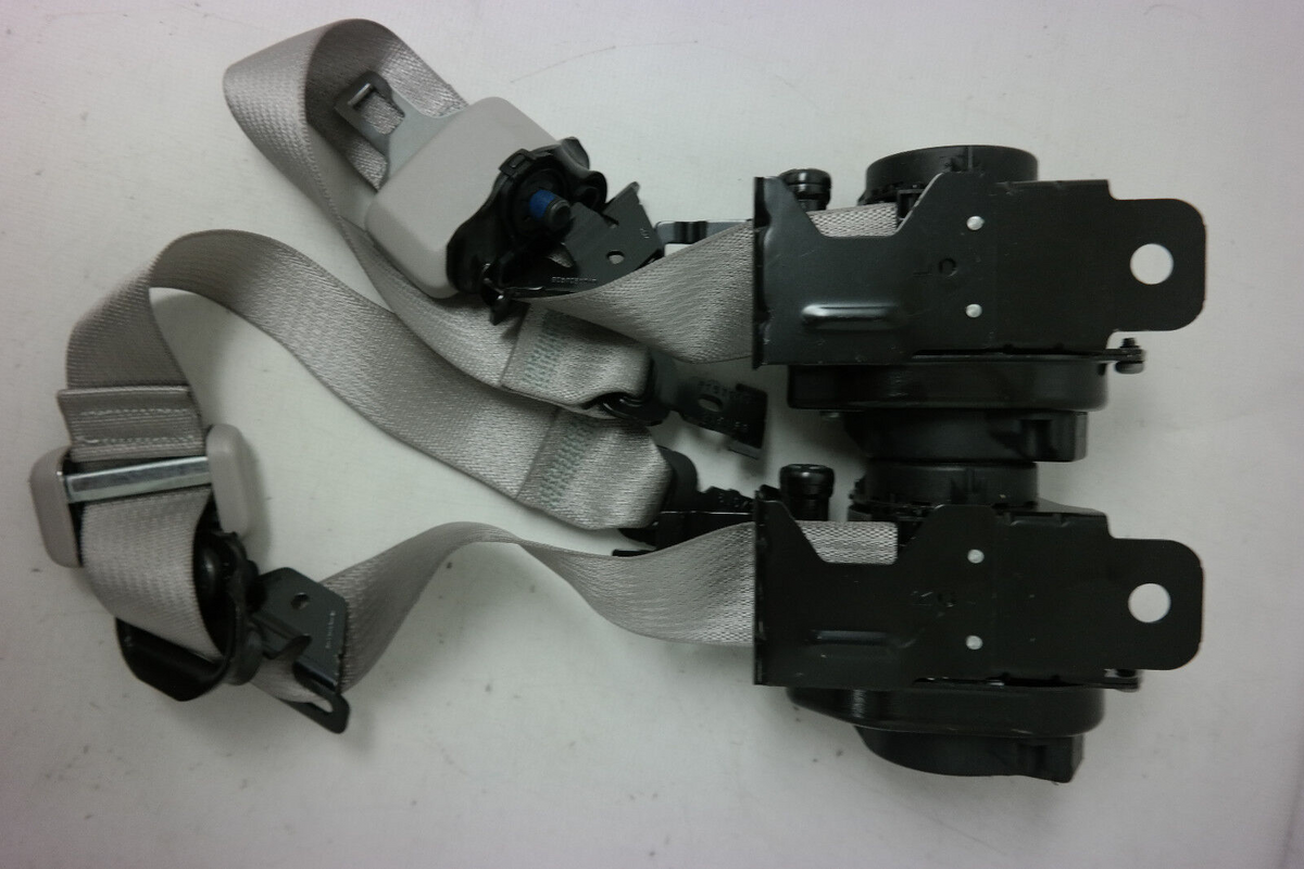 2011-2016 GMC Acadia and Chevrolet Traverse Seat Belt Pretensioners LH and RH Gray, Genuine OEM, photo 3