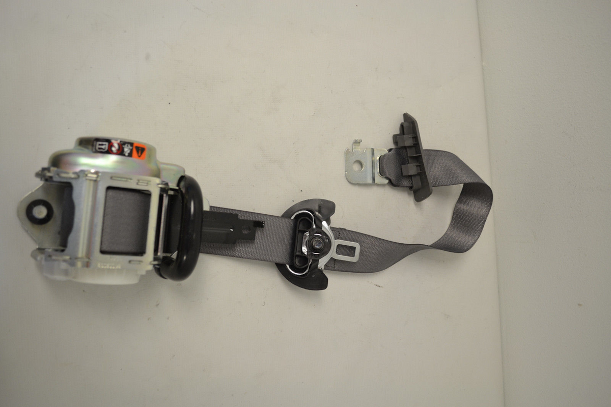2015 GMC Sierra 2500HD/3500HD LH Seat Belt, Gray, Genuine OEM