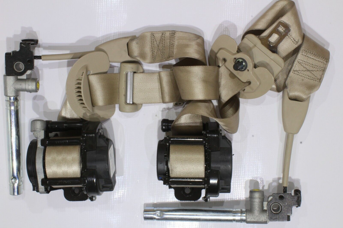 2015 Lincoln MKC Driver and Passenger Seat Belt Pretensioner Set, Tan, Genuine OEM