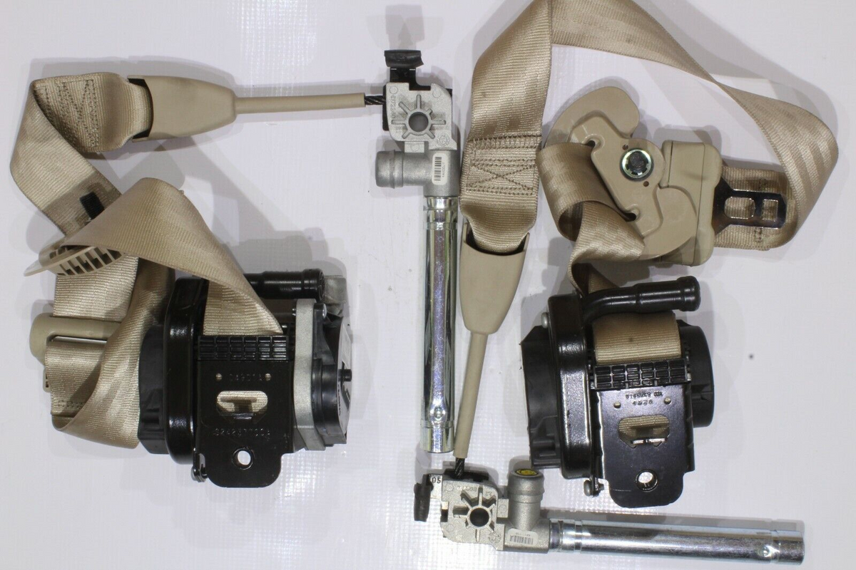 2015 Lincoln MKC Driver and Passenger Seat Belt Pretensioner Set, Tan, Genuine OEM, photo 2