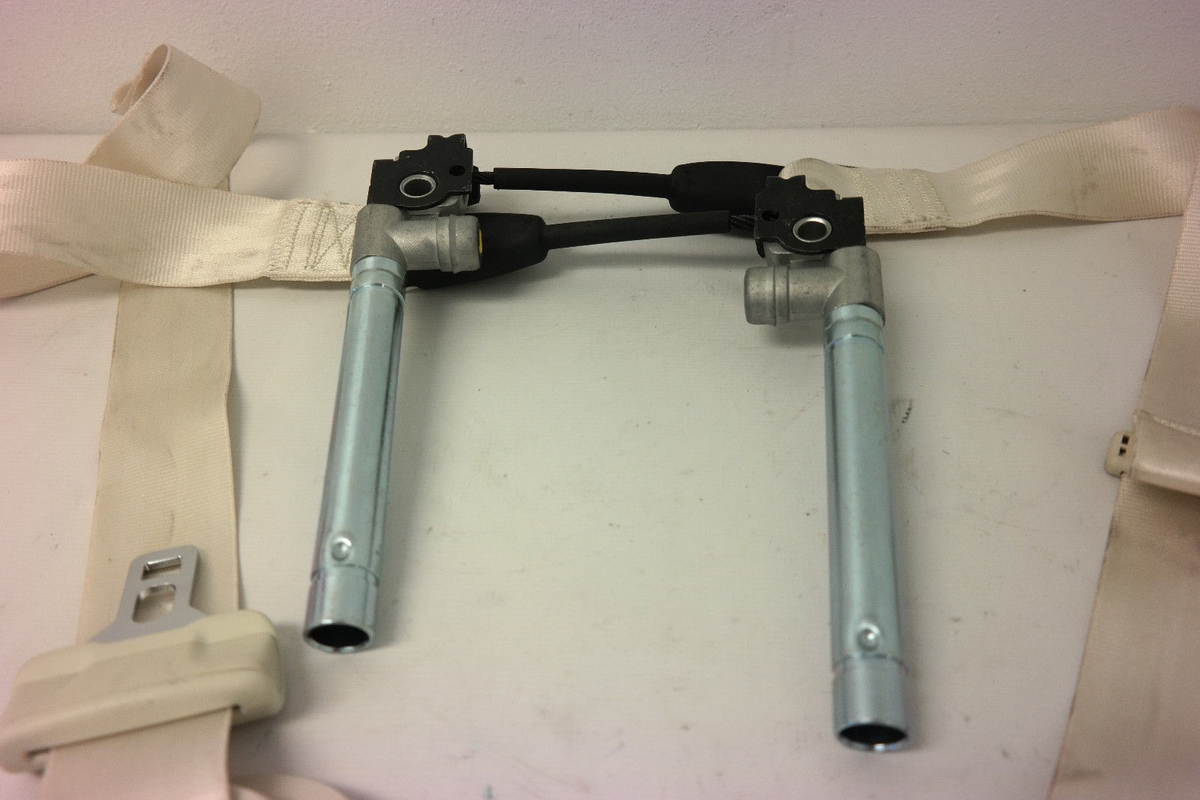 2015 Lincoln MKC Front Driver and Passenger Seat Belt Pretensioner Set, White, Genuine OEM, photo 2