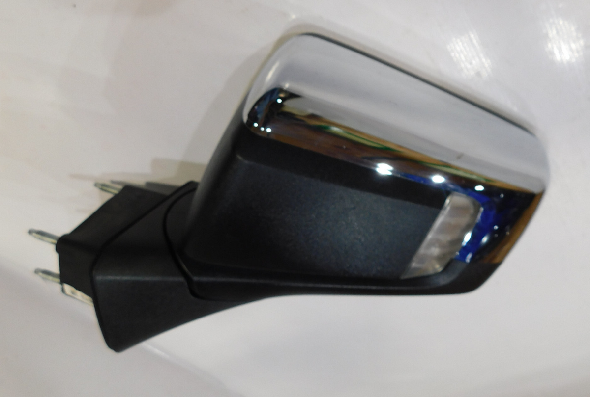 2019-2023 Chevrolet Silverado 1500 LH Driver Side Mirror Assembly, Genuine OEM, photo 3