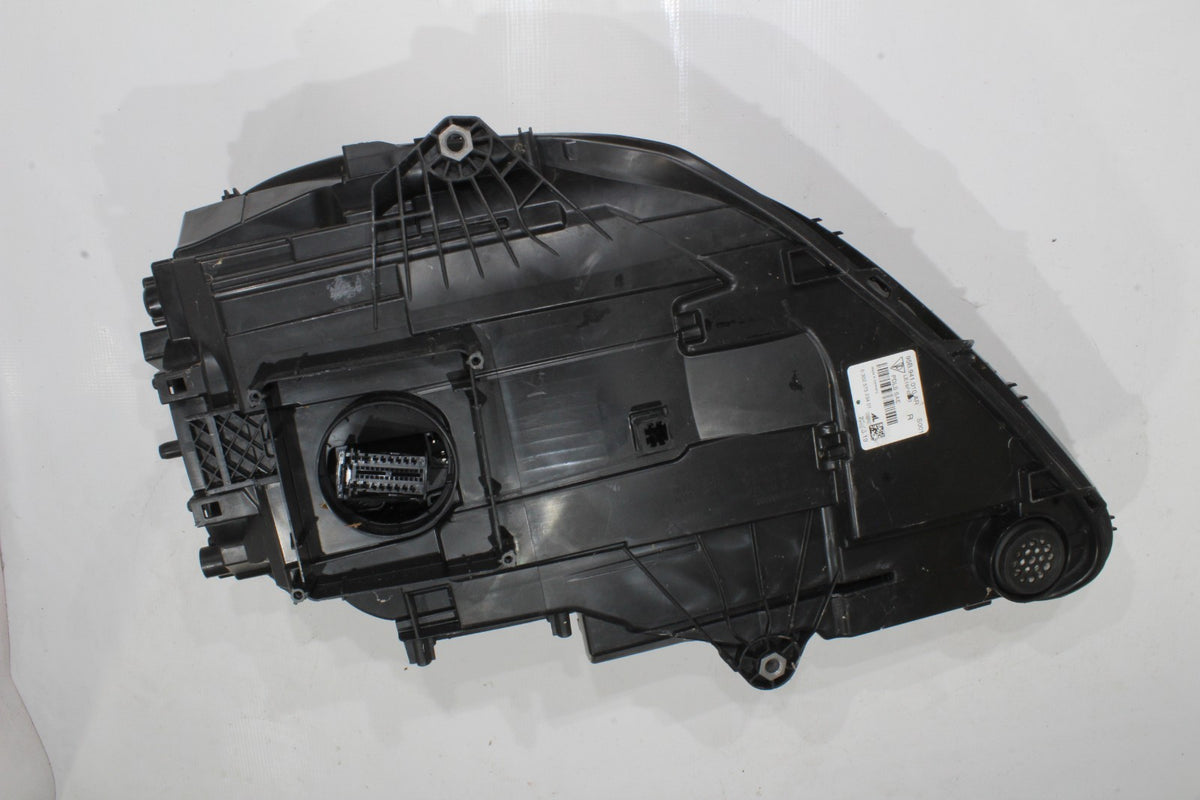 2019-2022 Porsche Macan Passenger Headlight, Genuine OEM, photo 2