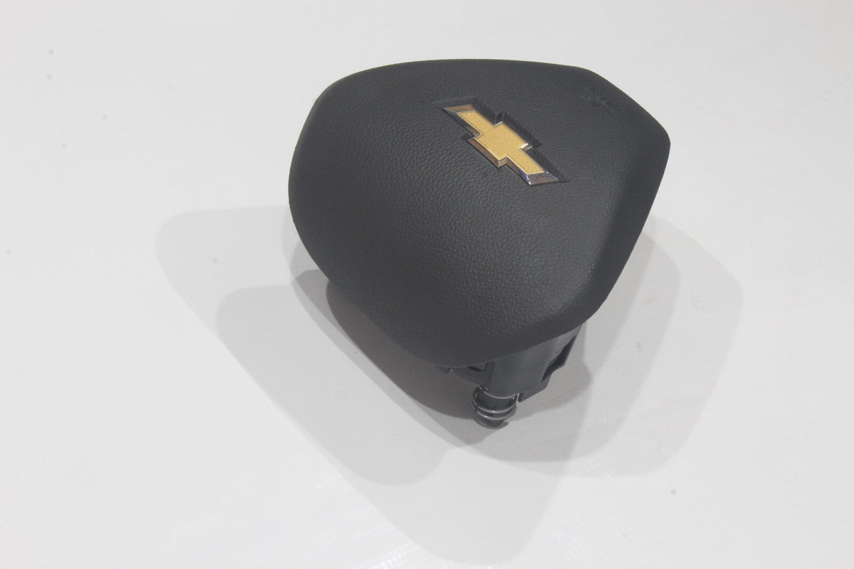 2019 Chevrolet Cruze Driver Wheel and Knee Airbag, Black, Genuine OEM, photo 3
