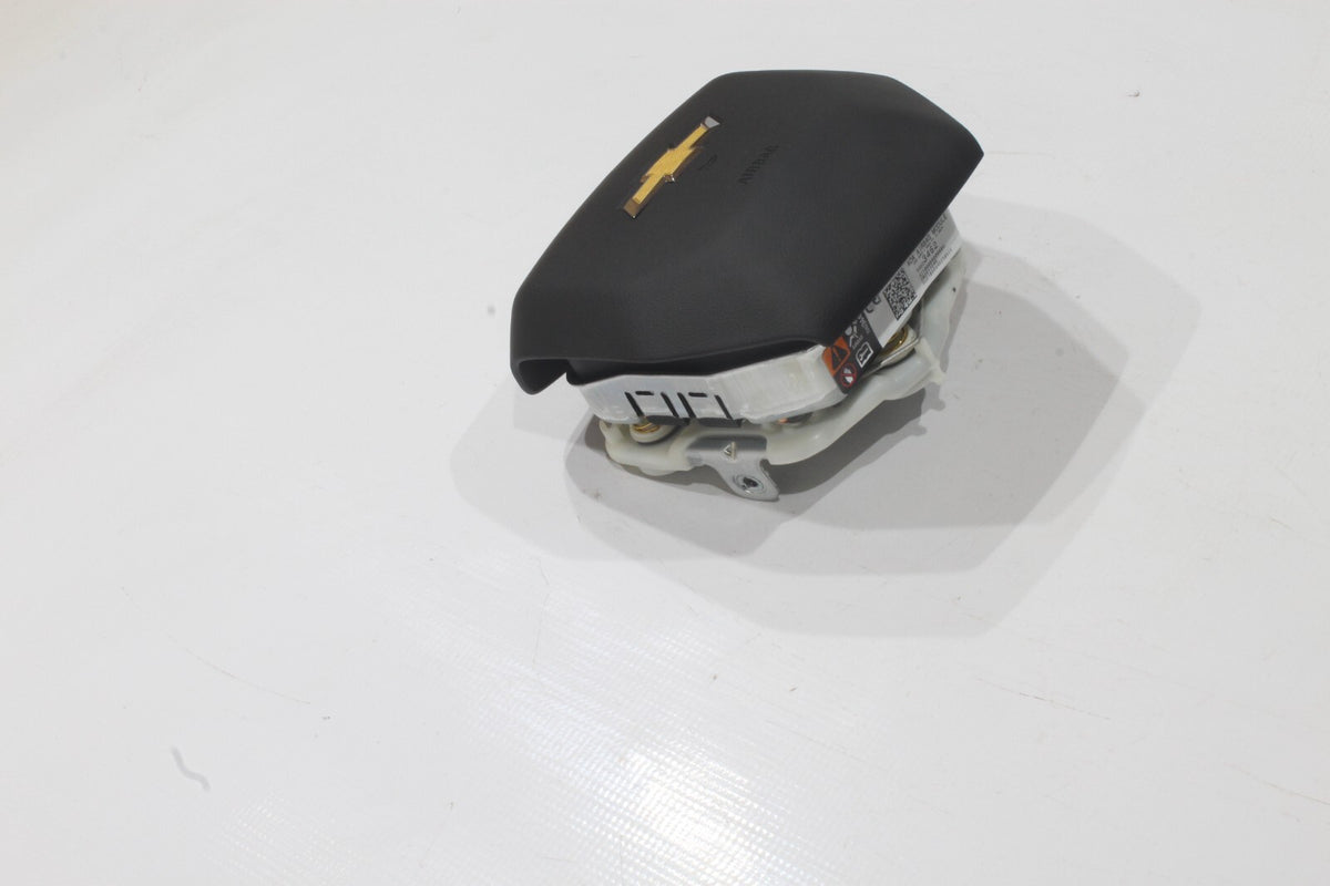 2021-2023 Chevrolet Suburban Driver Wheel Airbag, Black, Genuine OEM, photo 3