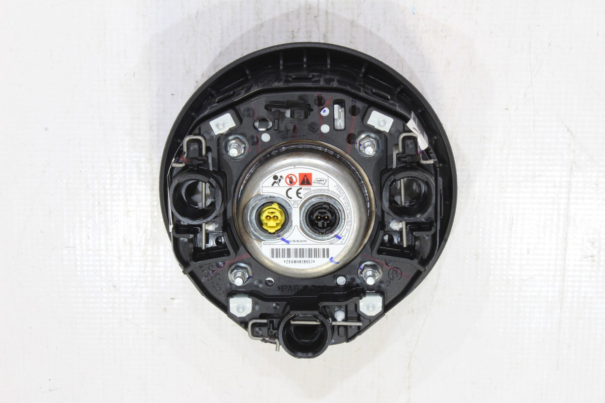 2022-2024 Nissan Pathfinder Driver Wheel Airbag, Black, Genuine OEM, photo 2
