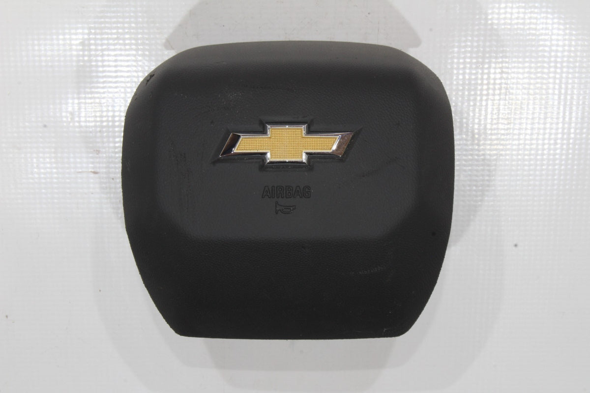 2024 Chevrolet Colorado Driver Wheel Airbag (Gold Emblem), Genuine OEM (Copy)